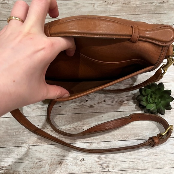 SOLD🎉🎉Vintage Coach bag #9870 - Picture 6 of 12